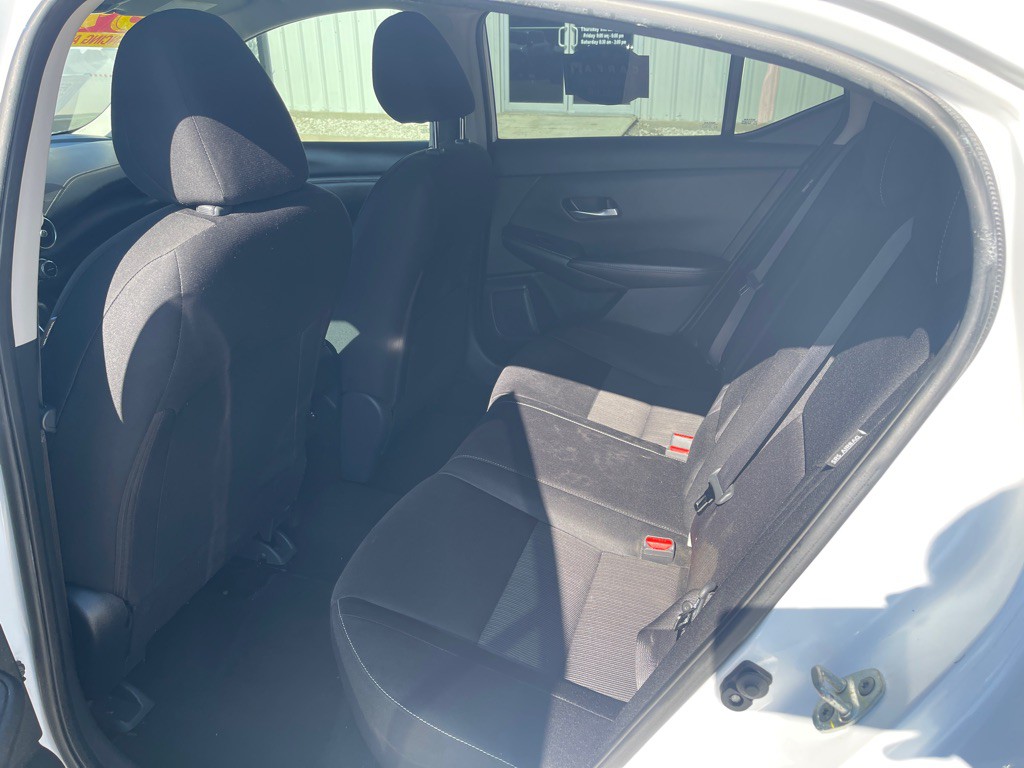 2021 Nissan Sentra Image 8