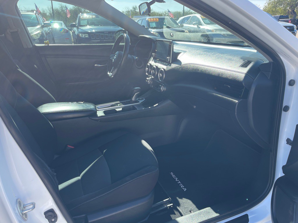 2021 Nissan Sentra Image 9