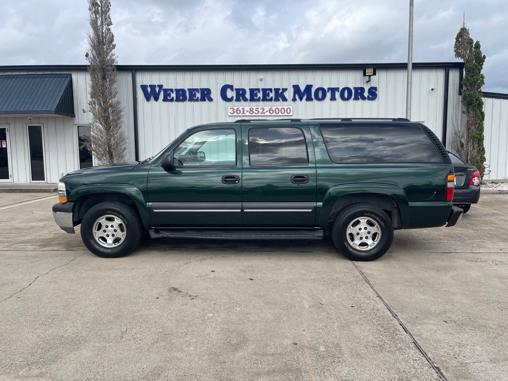 2004 Chevrolet Suburban Image 1