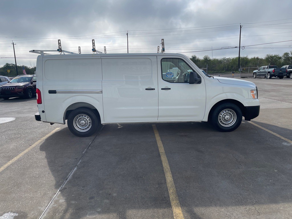 2016 Nissan NV Image 5