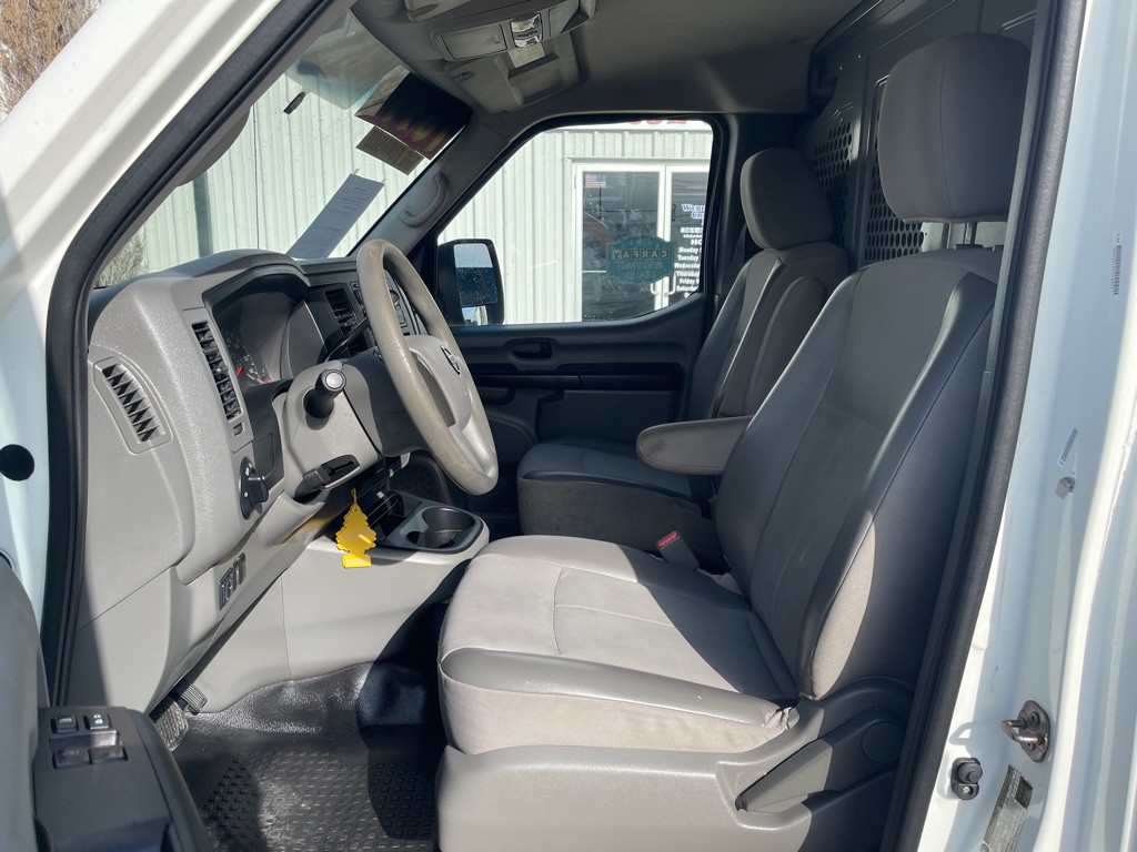 2016 Nissan NV Image 7
