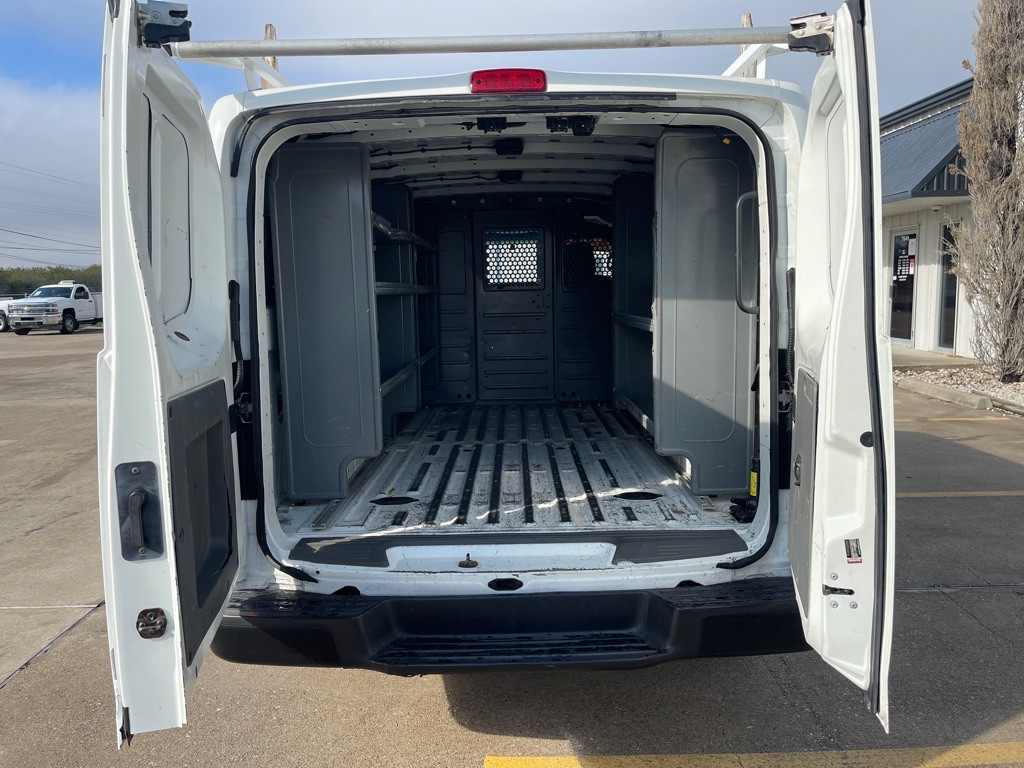 2016 Nissan NV Image 8
