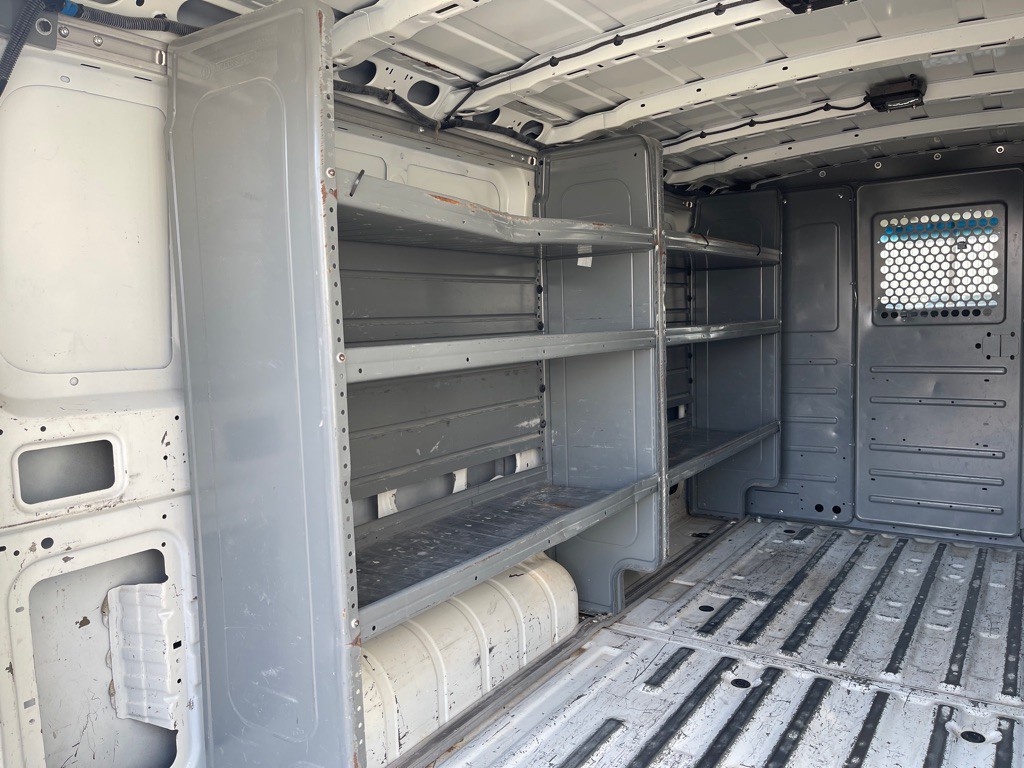 2016 Nissan NV Image 10