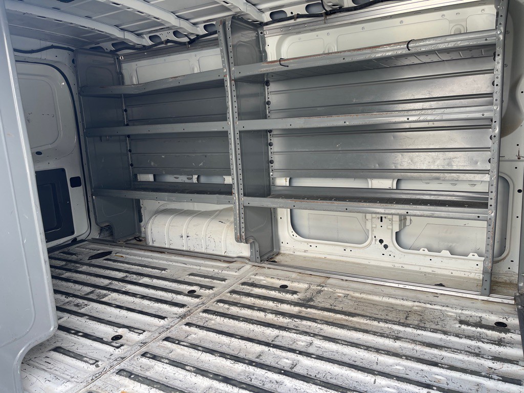 2016 Nissan NV Image 12