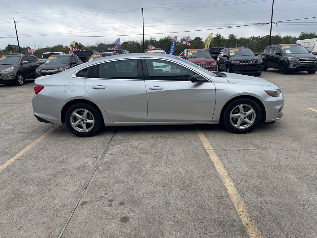 2016 Chevrolet Malibu Image 5