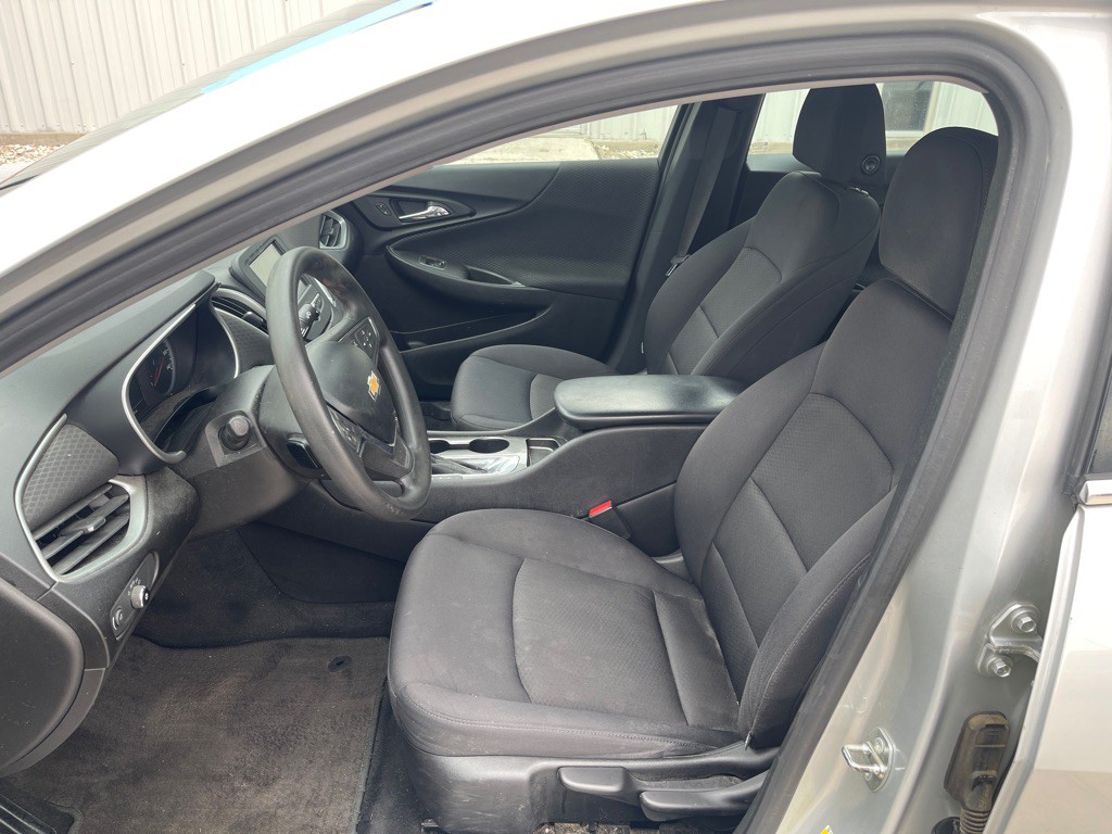 2016 Chevrolet Malibu Image 7