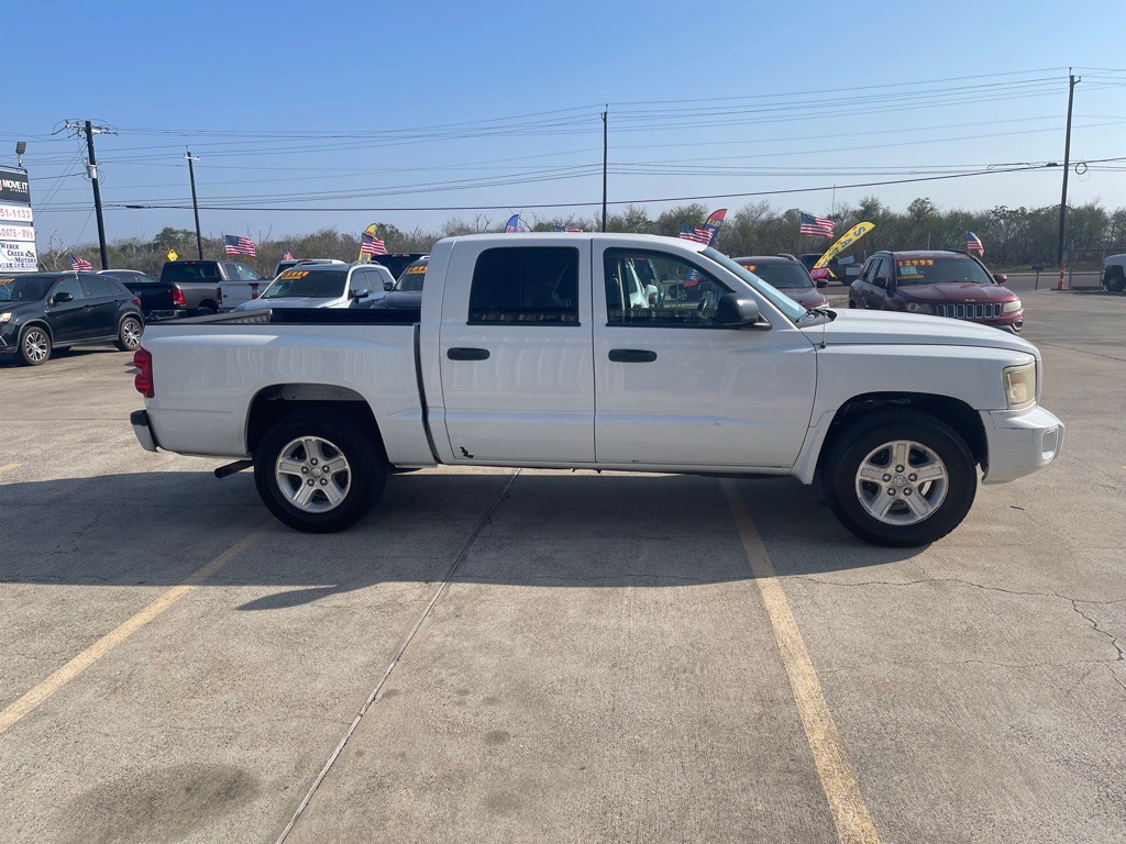 2011 Dodge Dakota Image 5