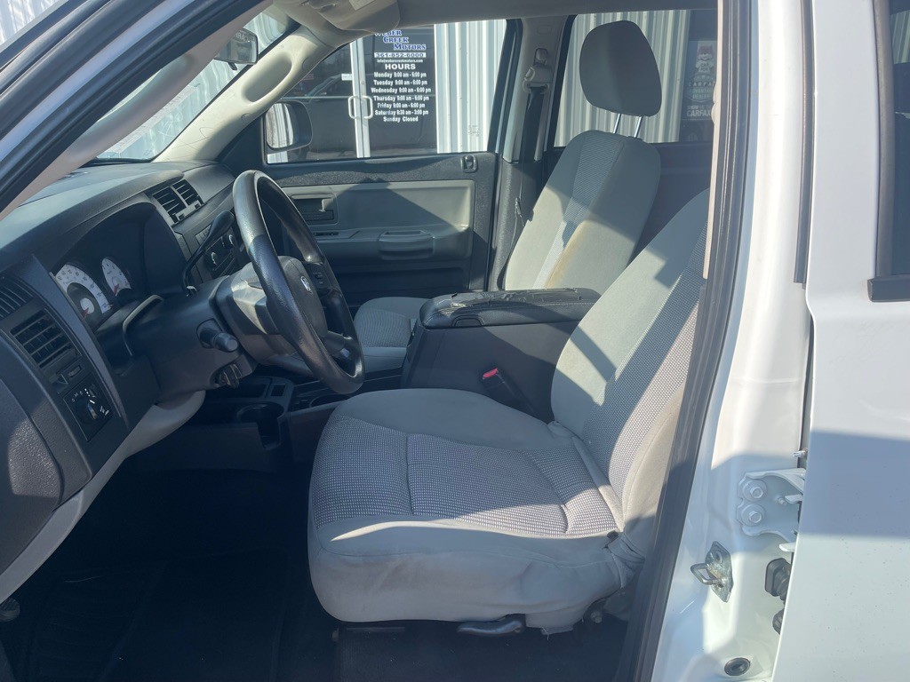 2011 Dodge Dakota Image 7