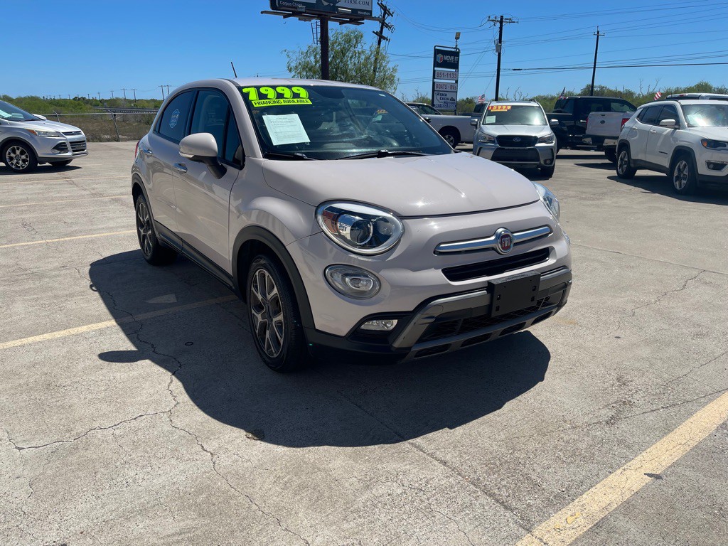 2016 FIAT 500 Image 6