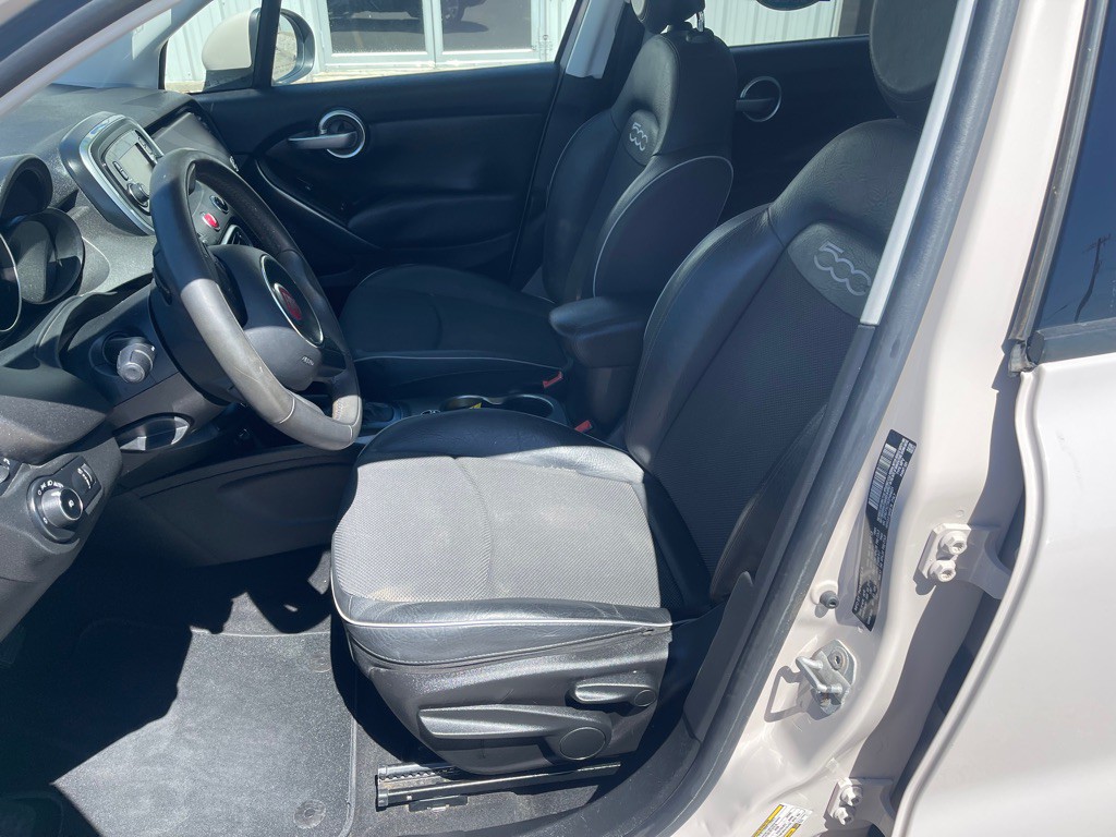 2016 FIAT 500 Image 7