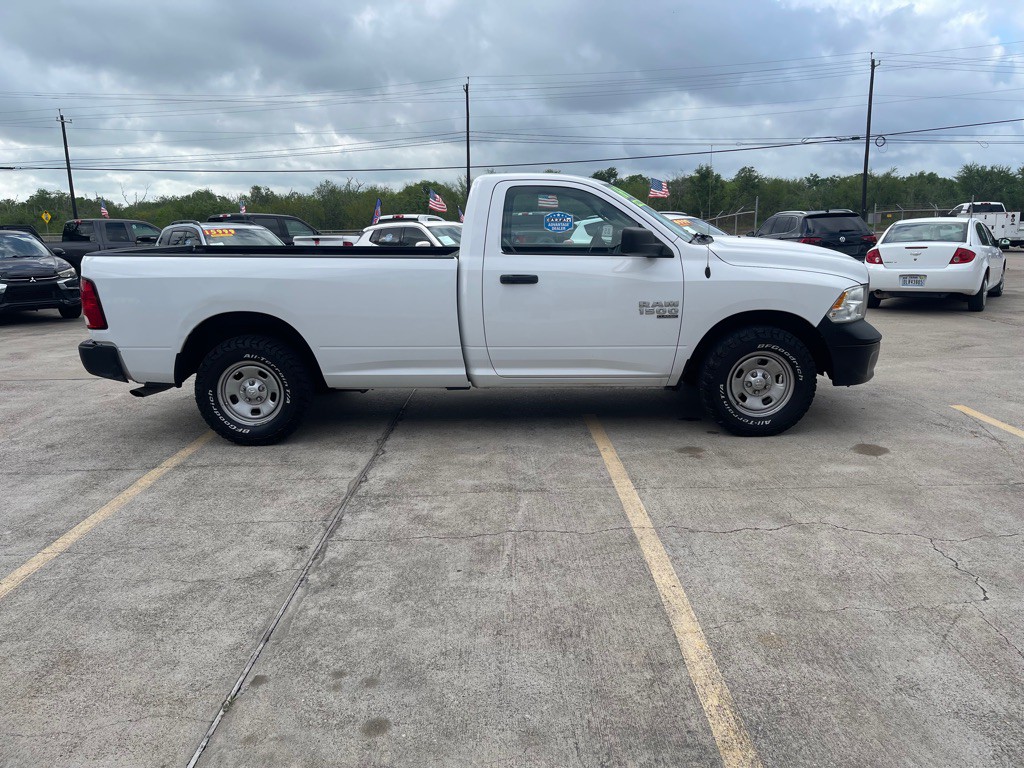 2022 RAM 1500 Image 5