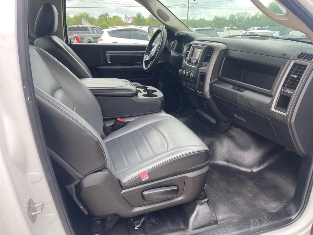 2022 RAM 1500 Image 9