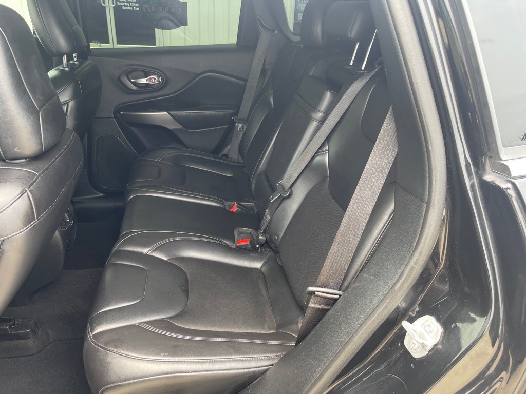 2019 Jeep Cherokee Image 8