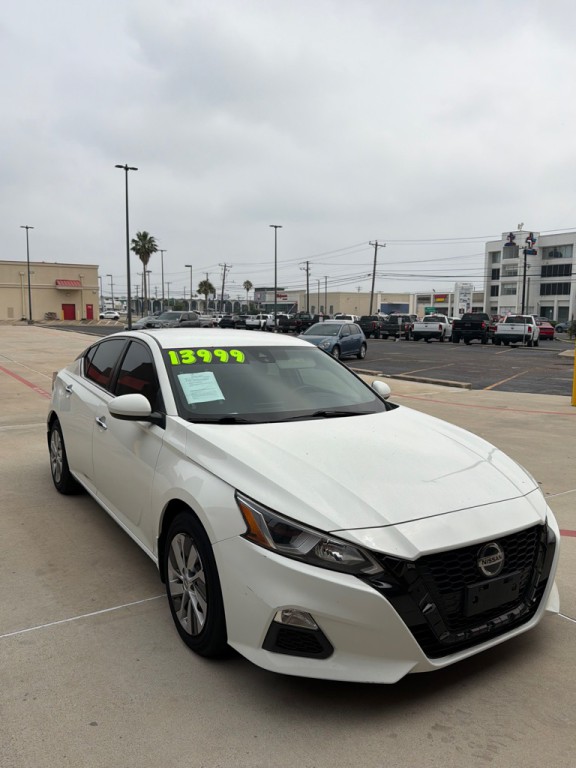 2021 Nissan Altima Image 1
