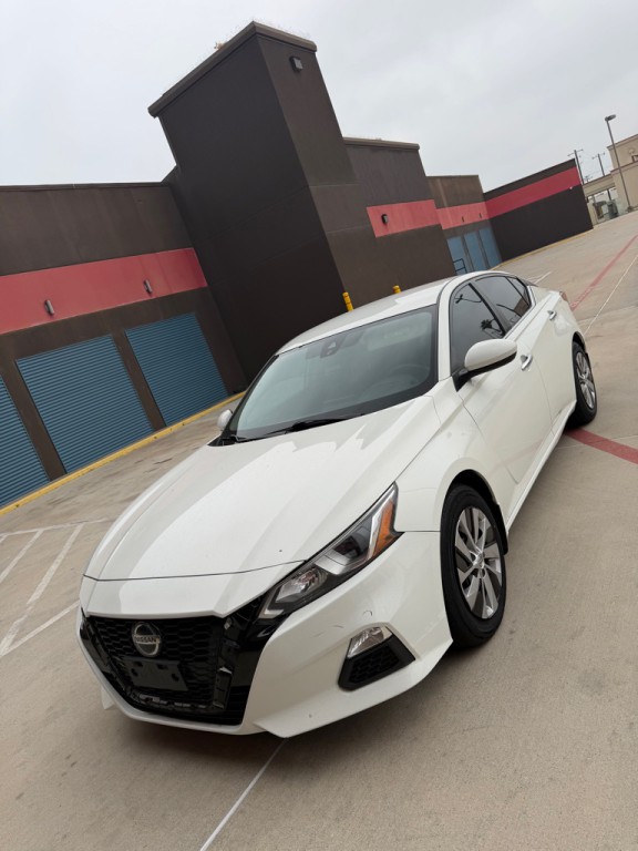 2021 Nissan Altima Image 4