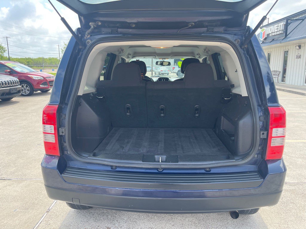 2016 Jeep Patriot Image 9
