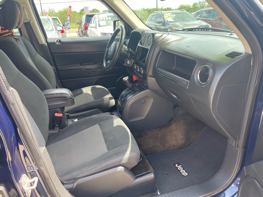 2016 Jeep Patriot Image 10
