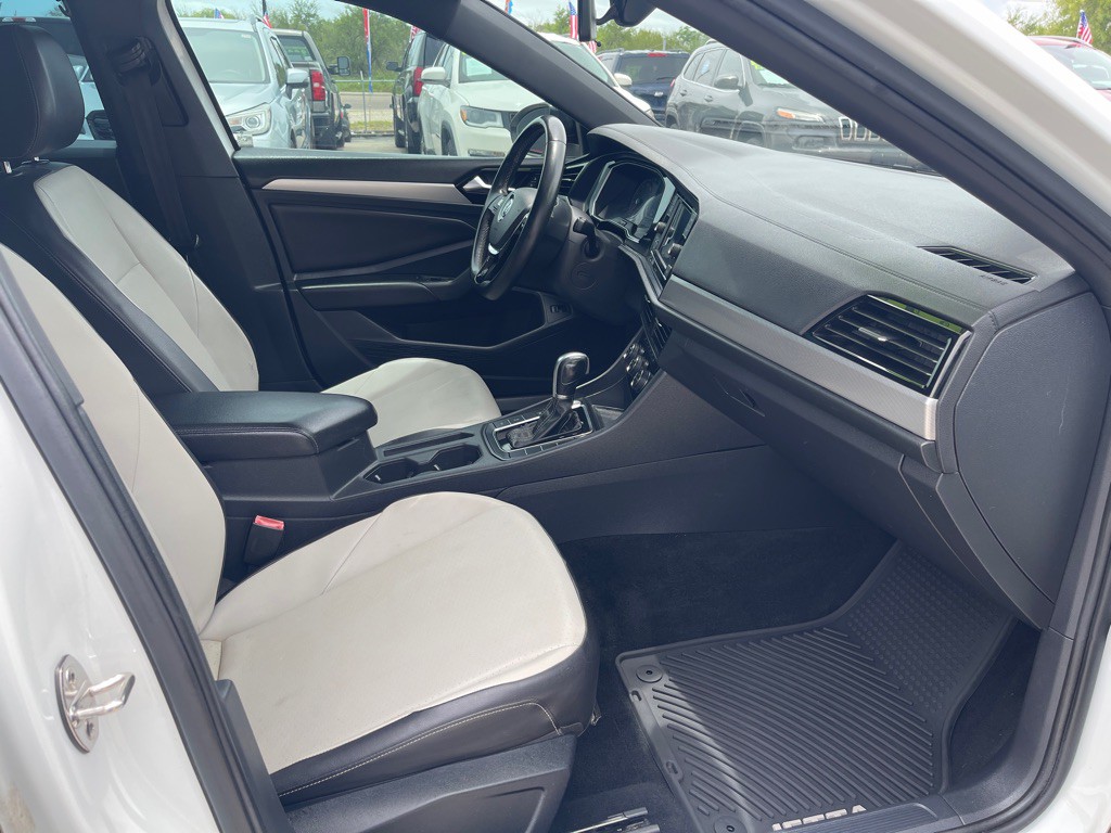 2019 Volkswagen Jetta Image 9
