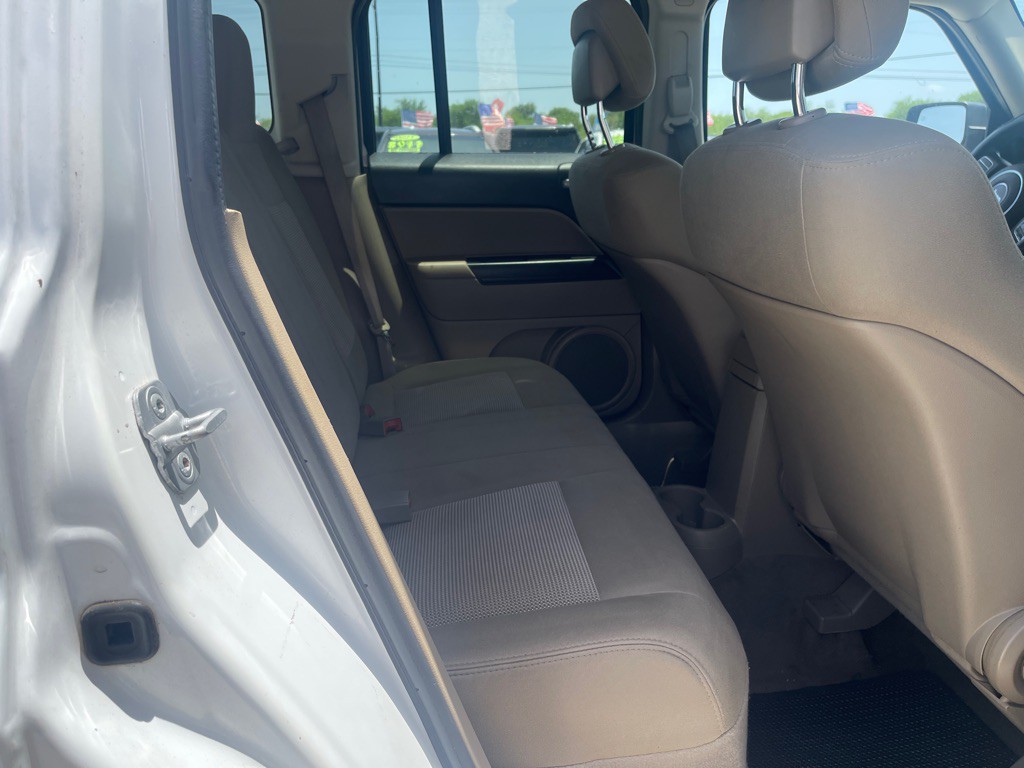 2012 Jeep Patriot Image 10