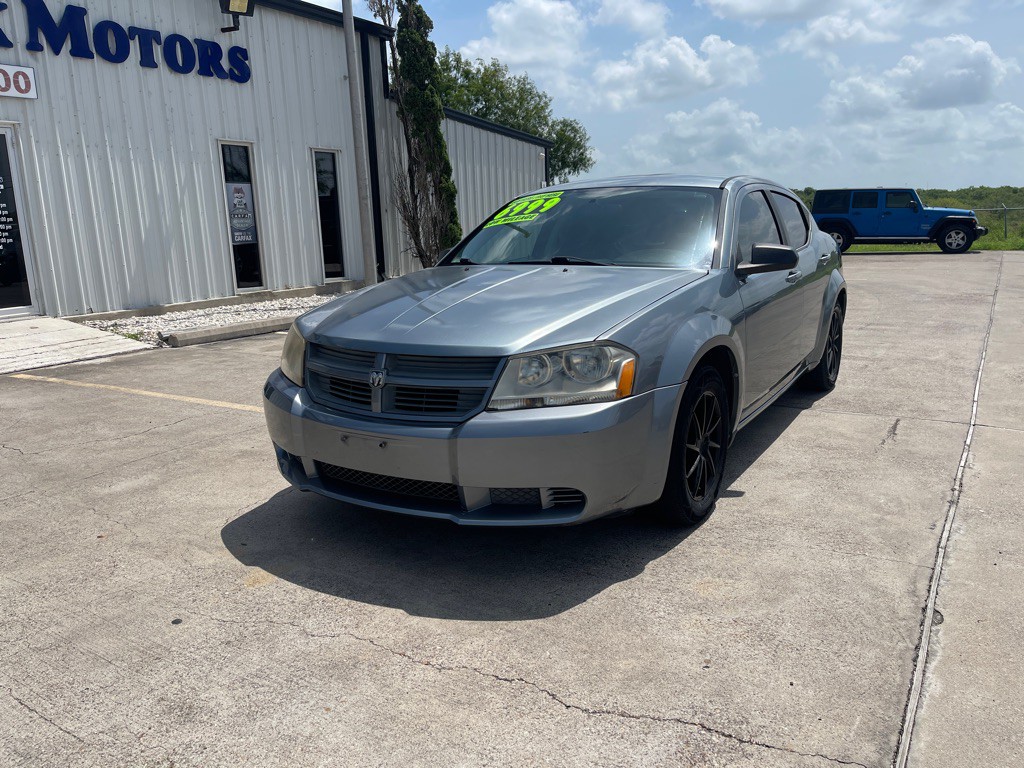 2010 Dodge Avenger Image 2