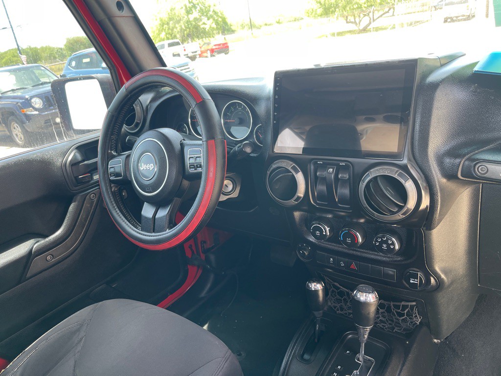 2014 Jeep Wrangler Image 11