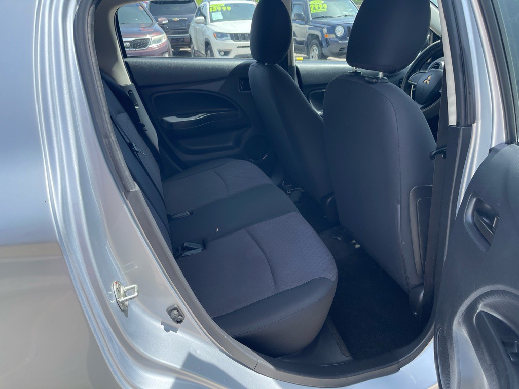 2017 Mitsubishi Mirage Image 9