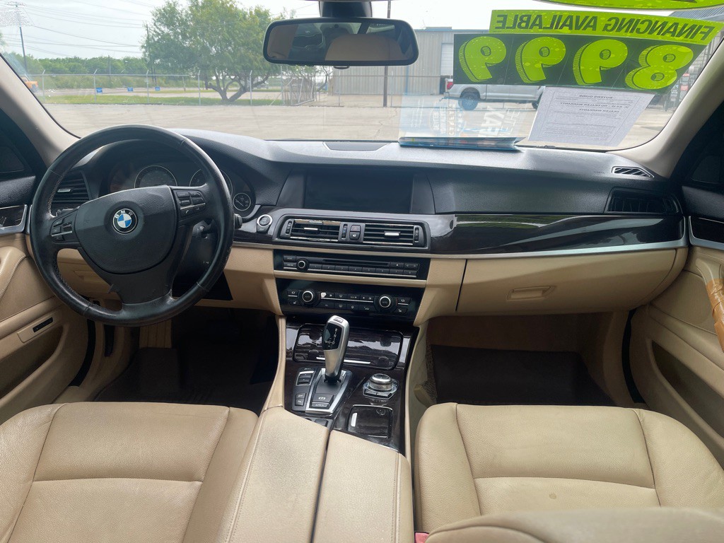 2012 BMW 5 Series Image 11