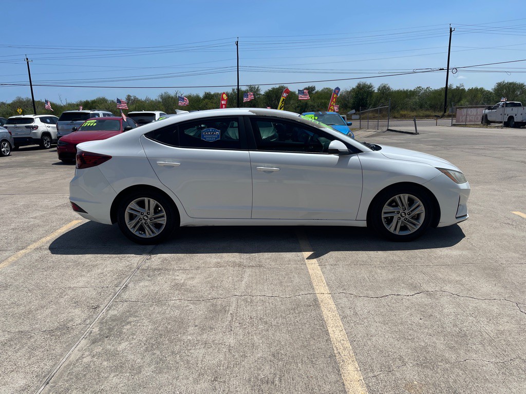 2019 Hyundai Elantra Image 5