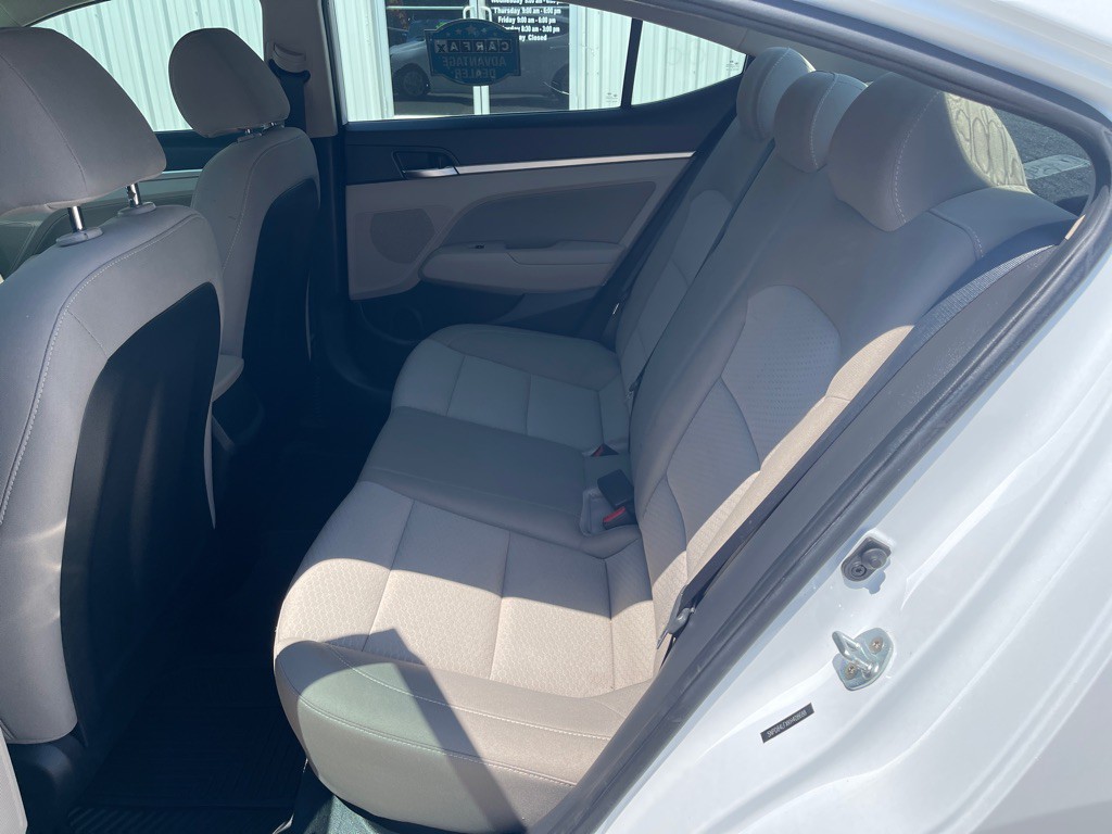 2019 Hyundai Elantra Image 8