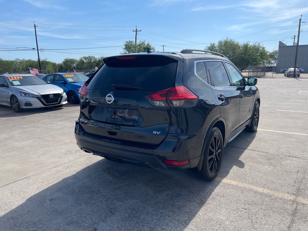 2017 Nissan Rogue Image 4