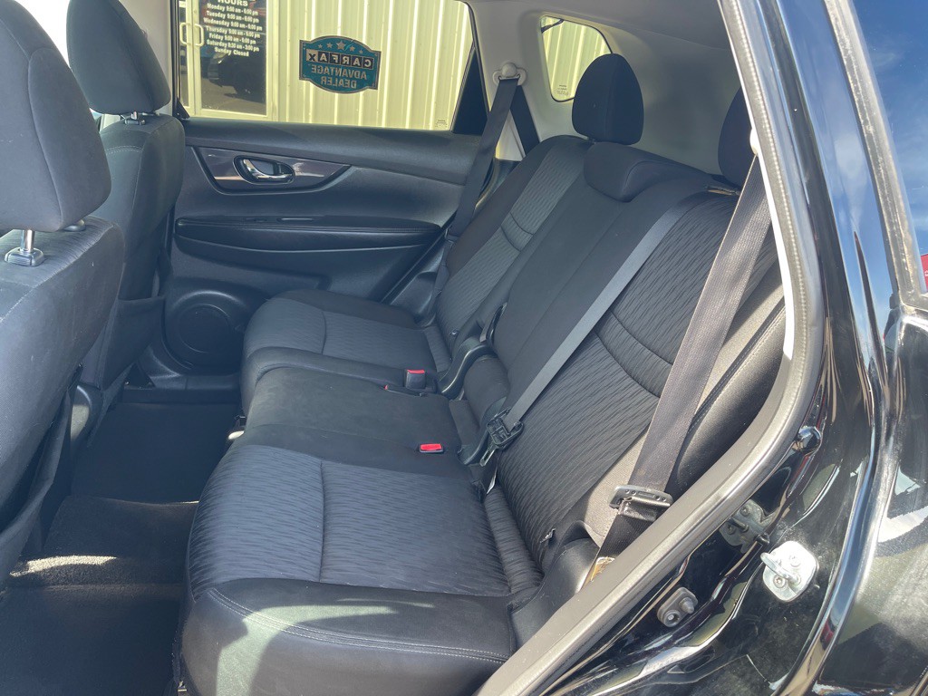 2017 Nissan Rogue Image 8