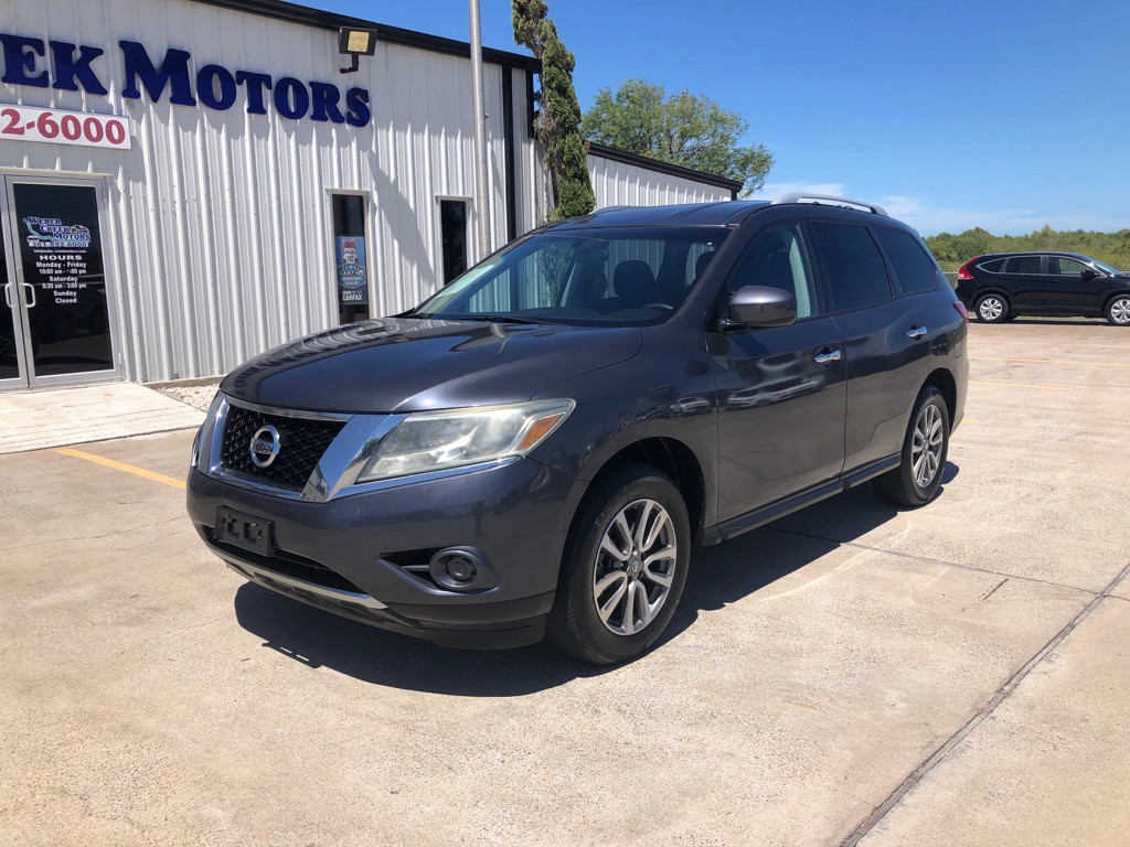 2013 Nissan Pathfinder Image 2