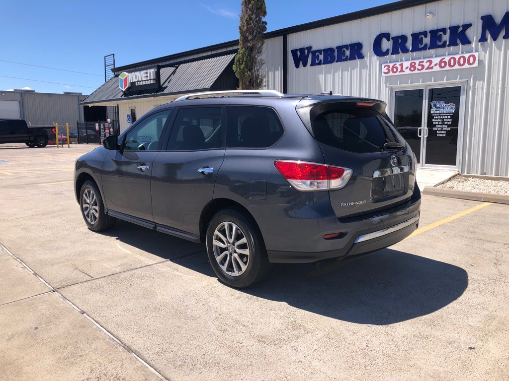 2013 Nissan Pathfinder Image 3