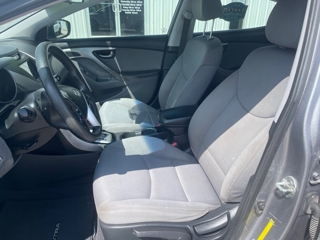 2011 Hyundai Elantra Image 7