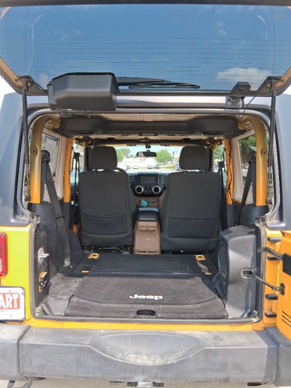 2012 Jeep Wrangler Image 7