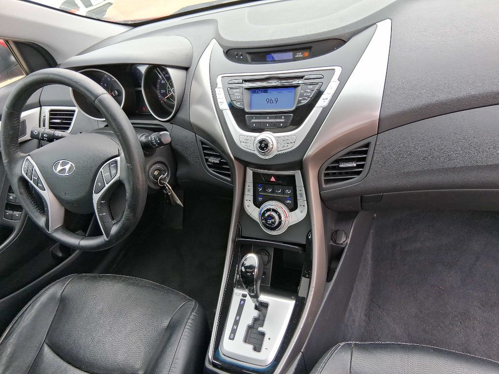 2012 Hyundai Elantra Image 9