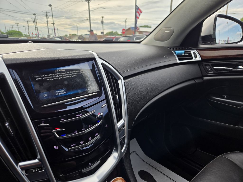 2015 Cadillac SRX Image 15
