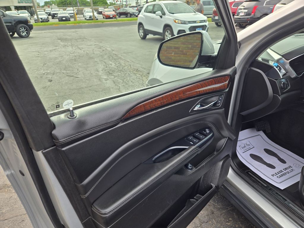 2015 Cadillac SRX Image 18