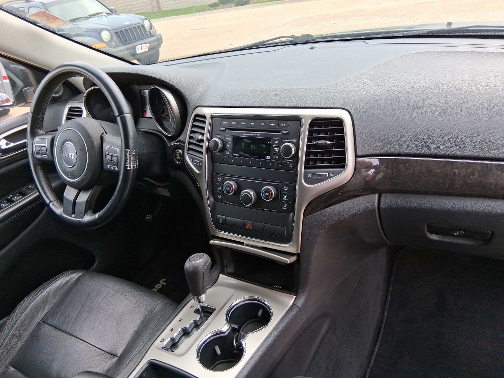2013 Jeep Grand Cherokee Image 10