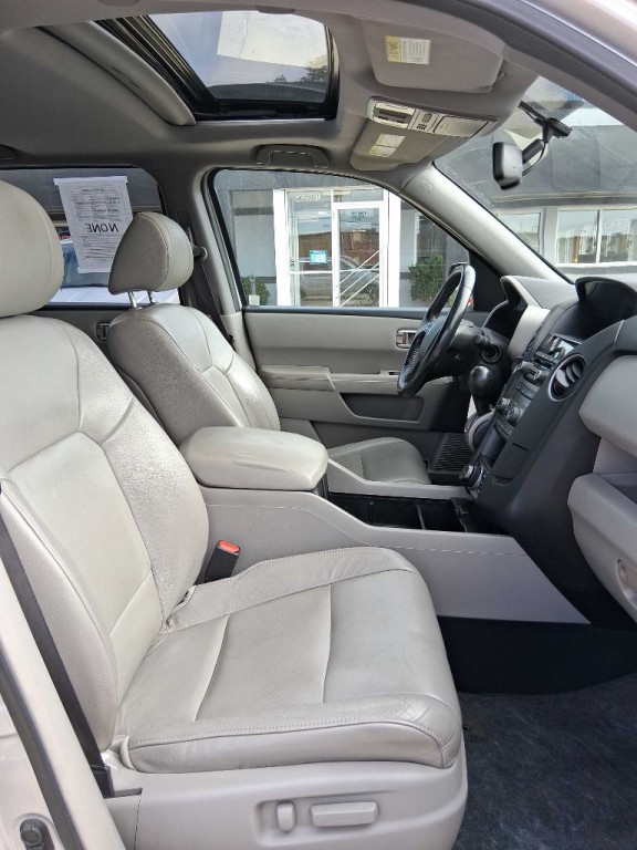 2015 Honda Pilot Image 11