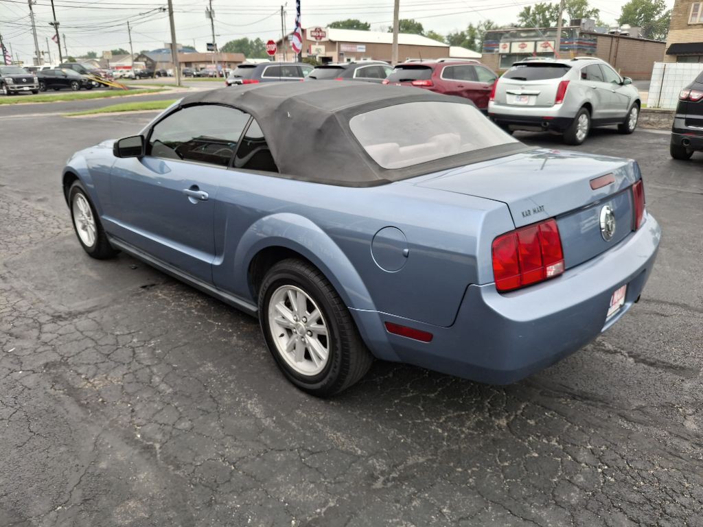 2007 Ford Mustang Image 6