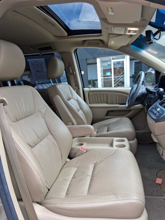 2010 Honda Odyssey Image 10