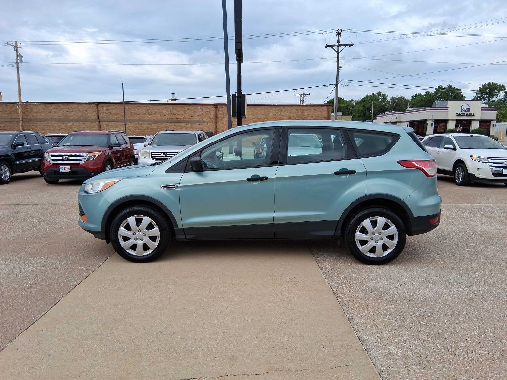 2013 Ford Escape Image 2