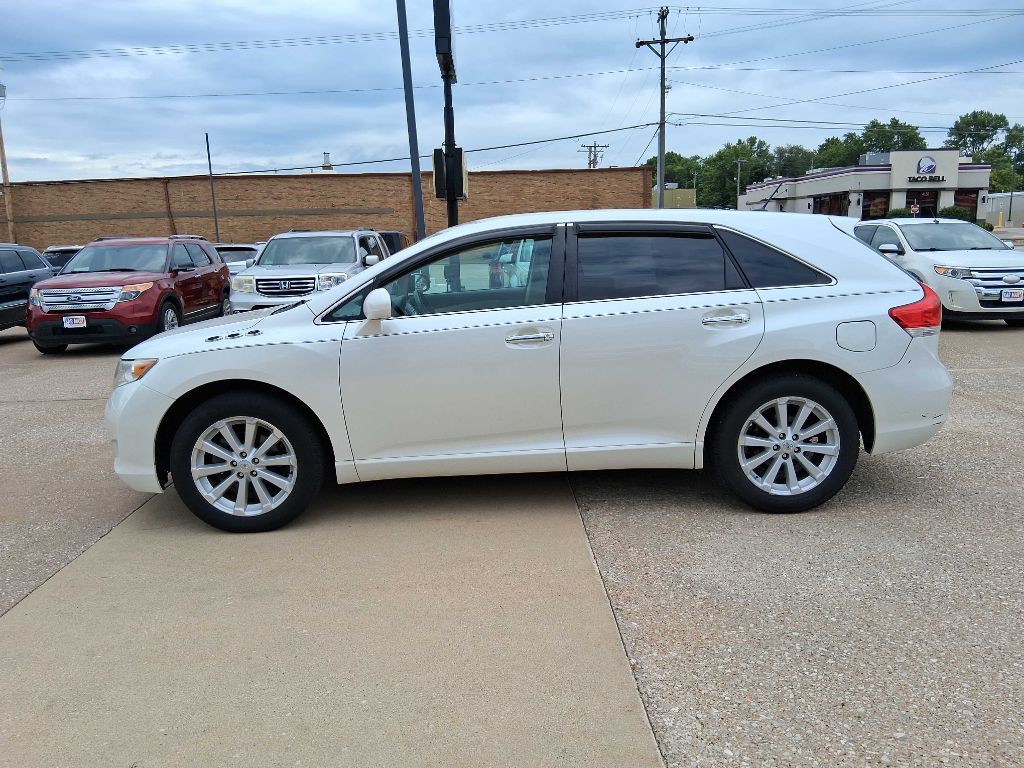 2009 Toyota Venza Image 2