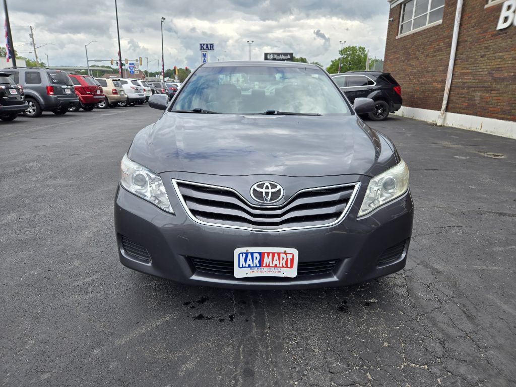 2010 Toyota Camry Image 3