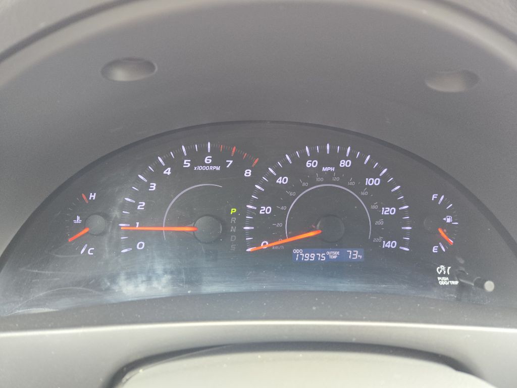 2010 Toyota Camry Image 13