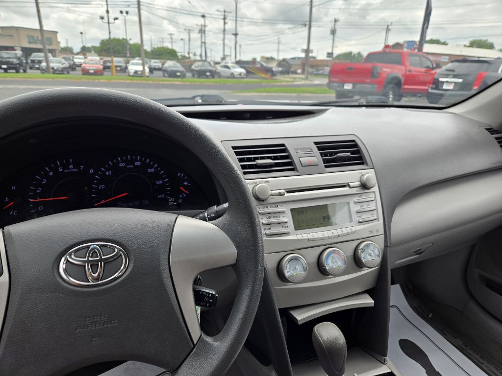 2010 Toyota Camry Image 15