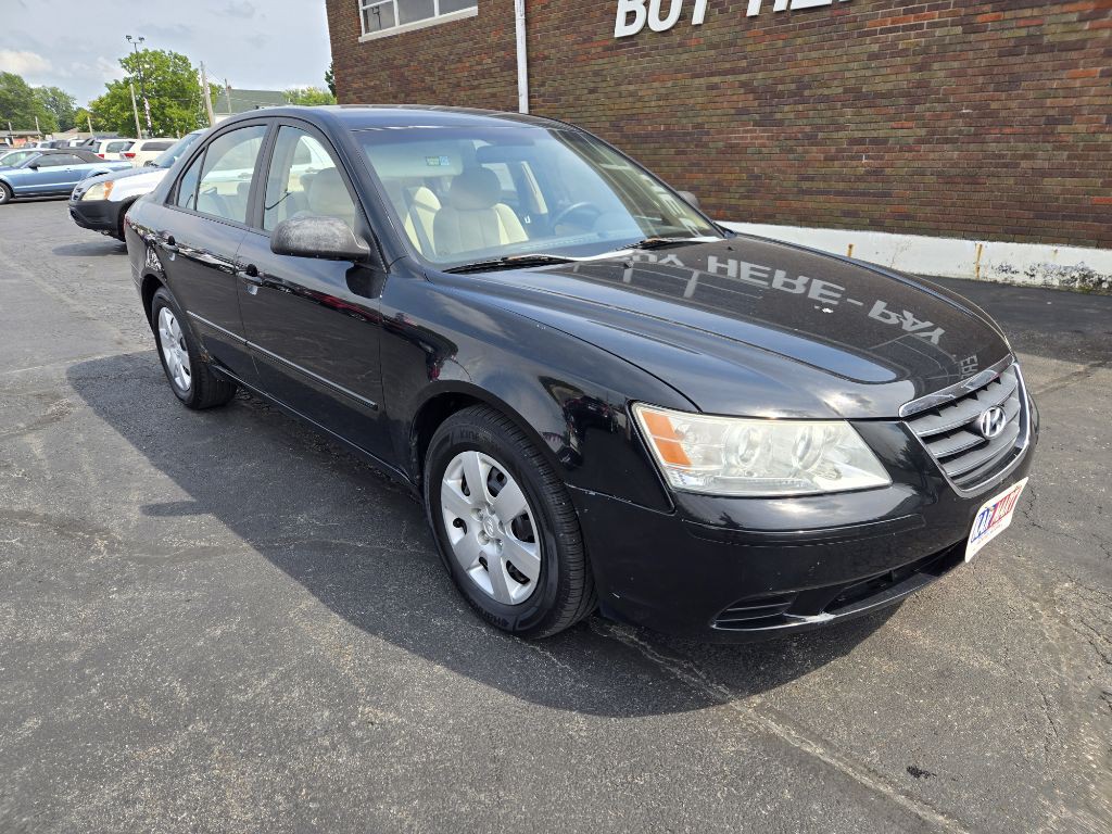 2009 Hyundai Sonata Image 2