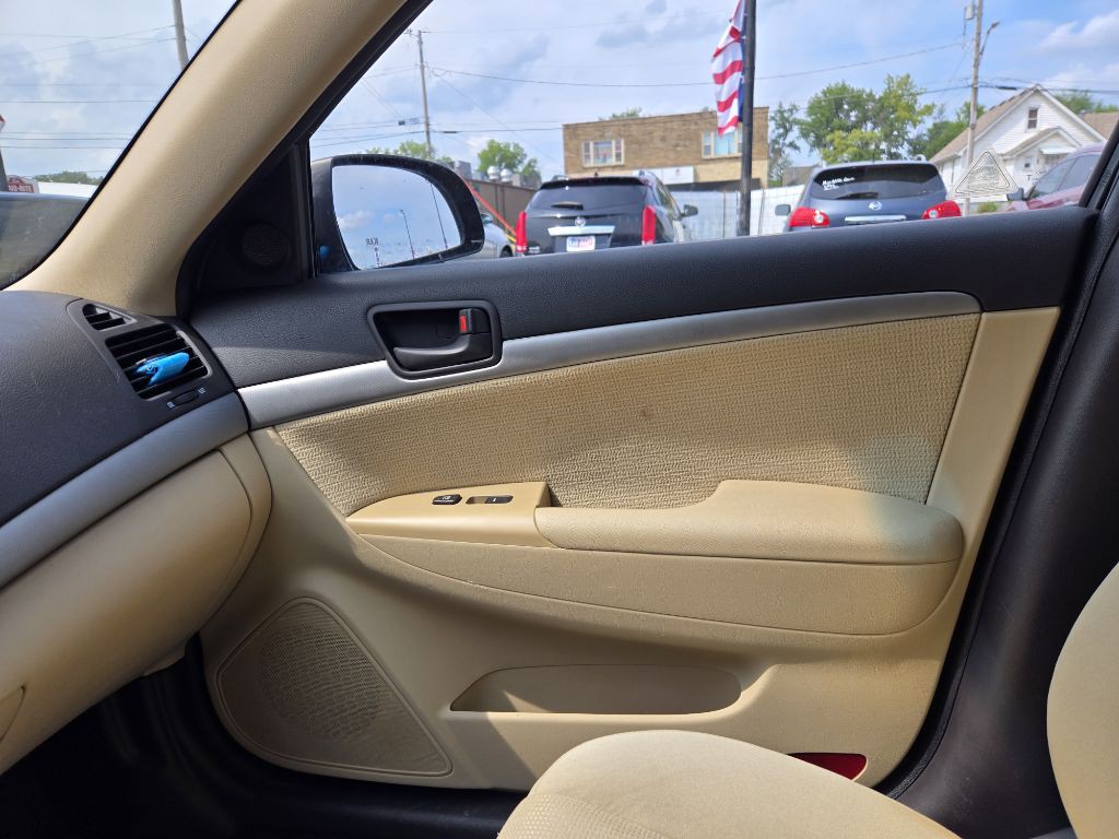 2009 Hyundai Sonata Image 16