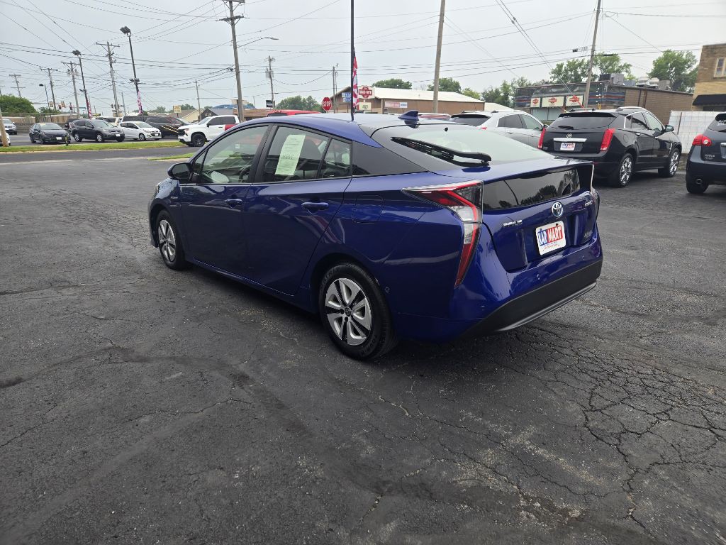 2017 Toyota Prius Image 6